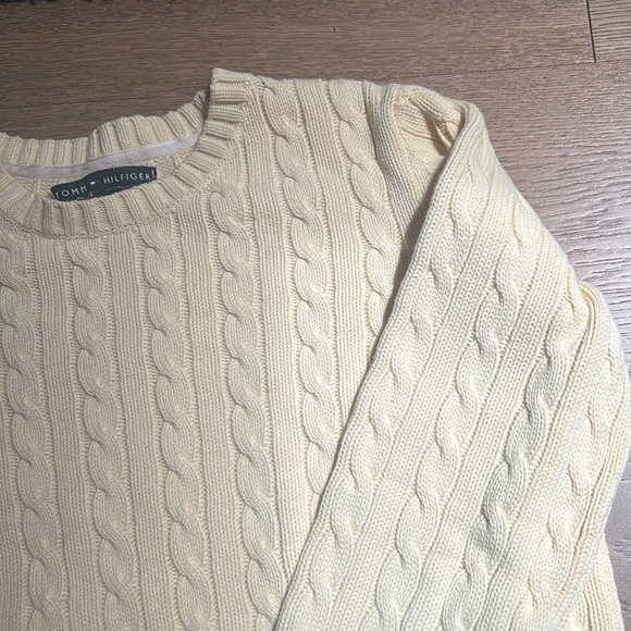 Tommy Hilfiger cream cable knit sweater - Picture 5 of 5